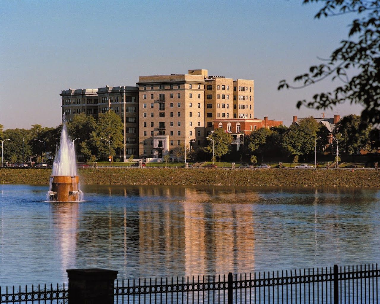 The Riviera Apartments