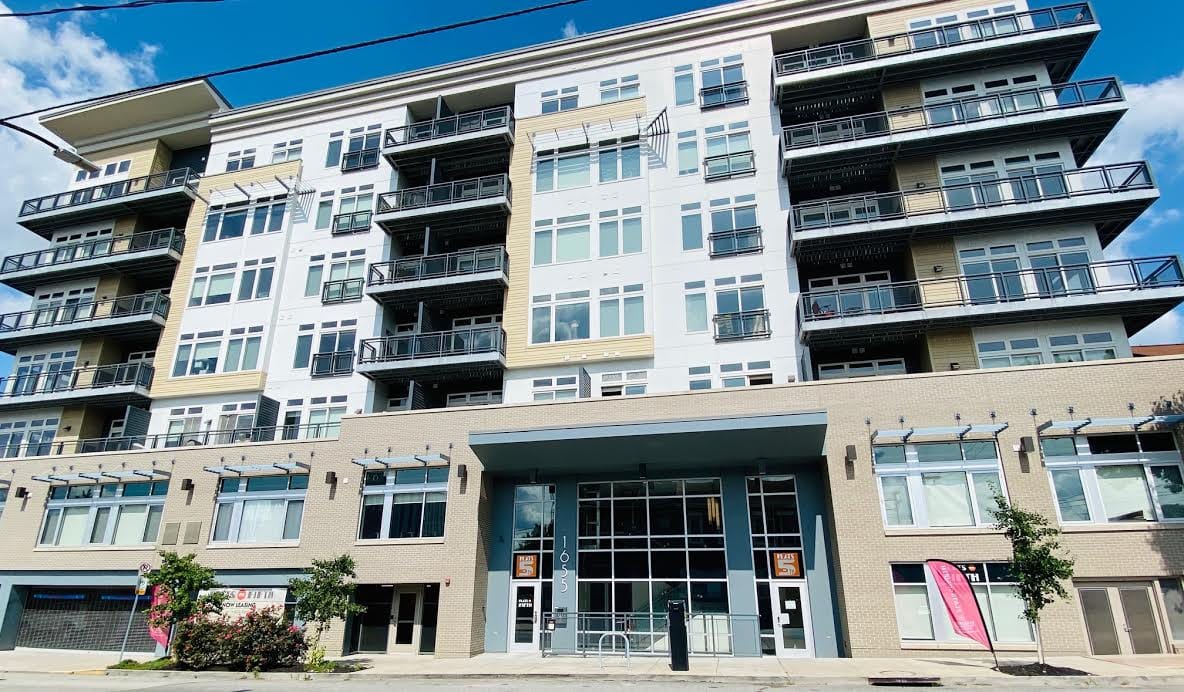 The Standard On Fifth