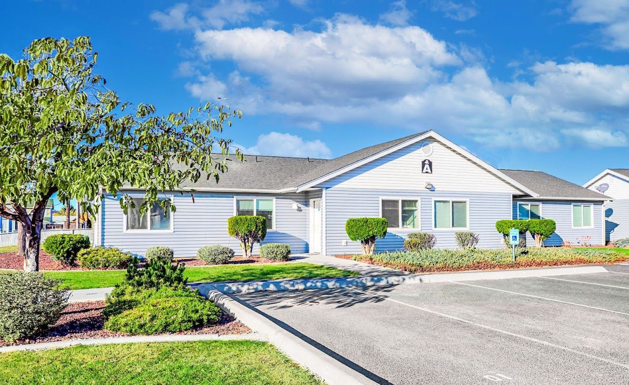 The Vineyard Apts (Mattawa)