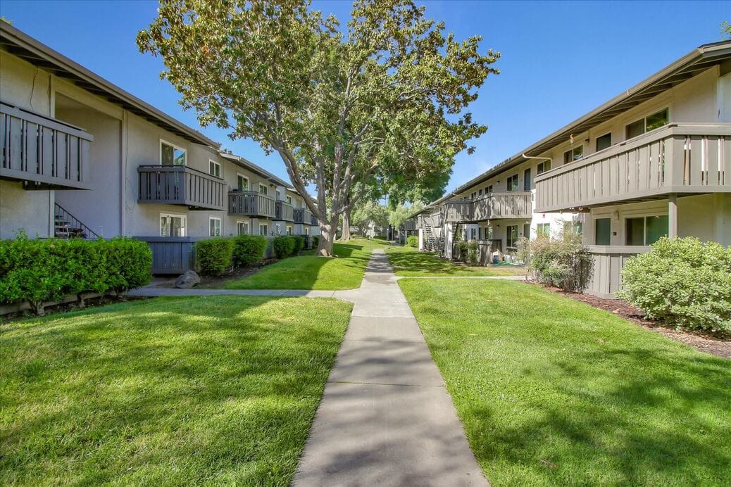 Thornbridge Apts