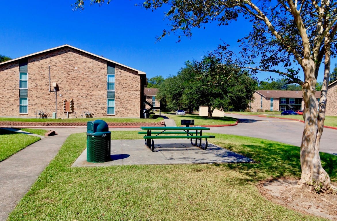 Timbers Edge Apartments