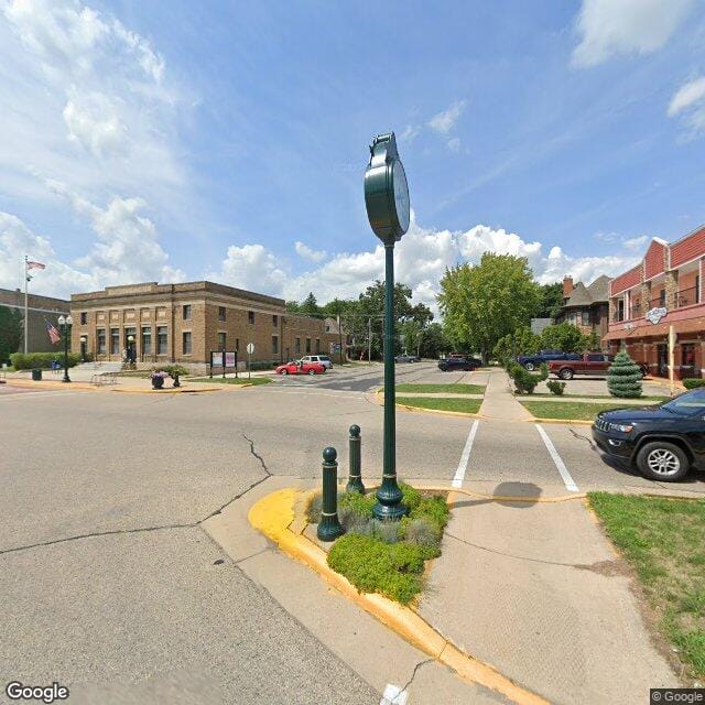 Town Hall Apts