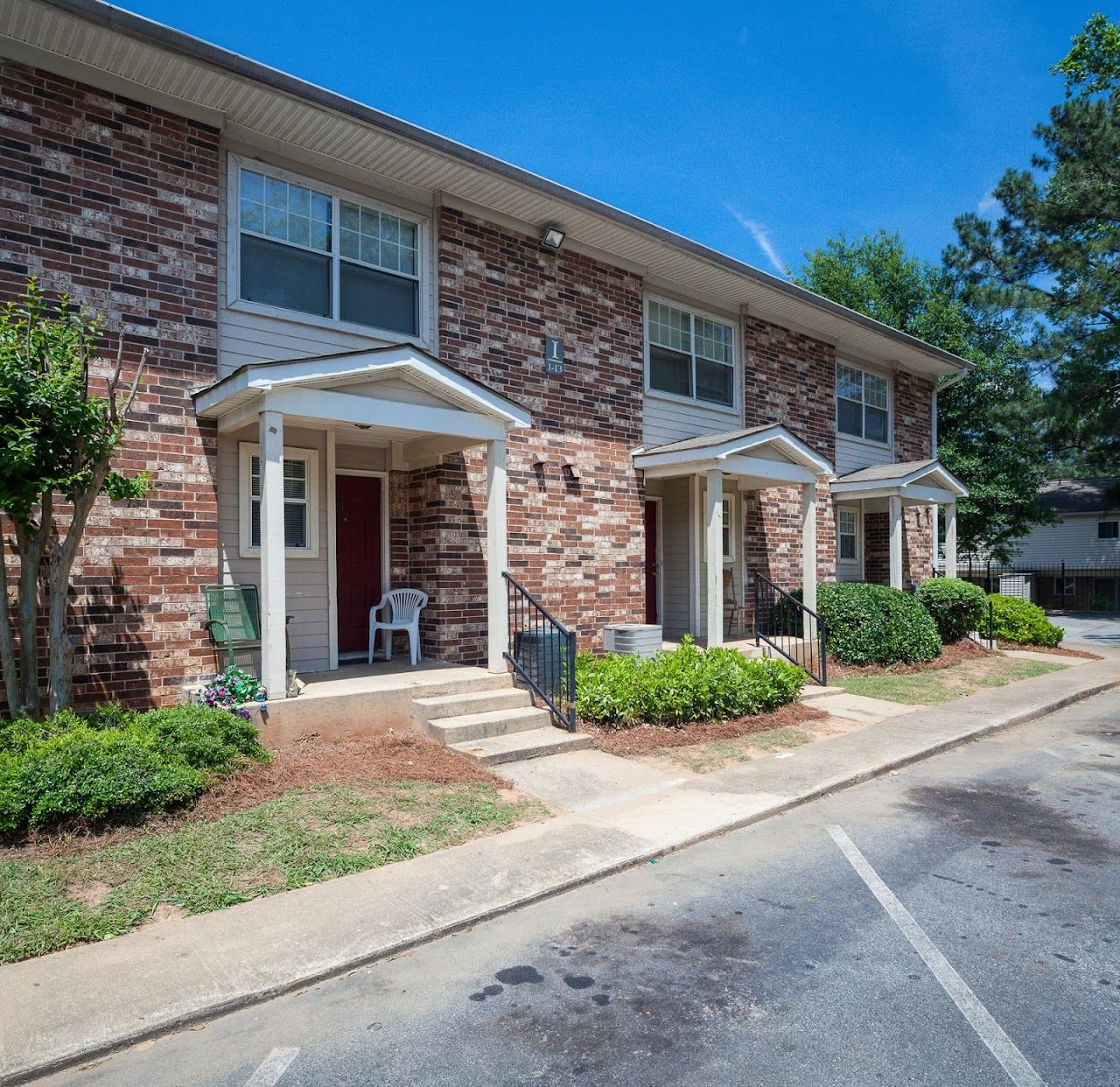 Towne West Manor