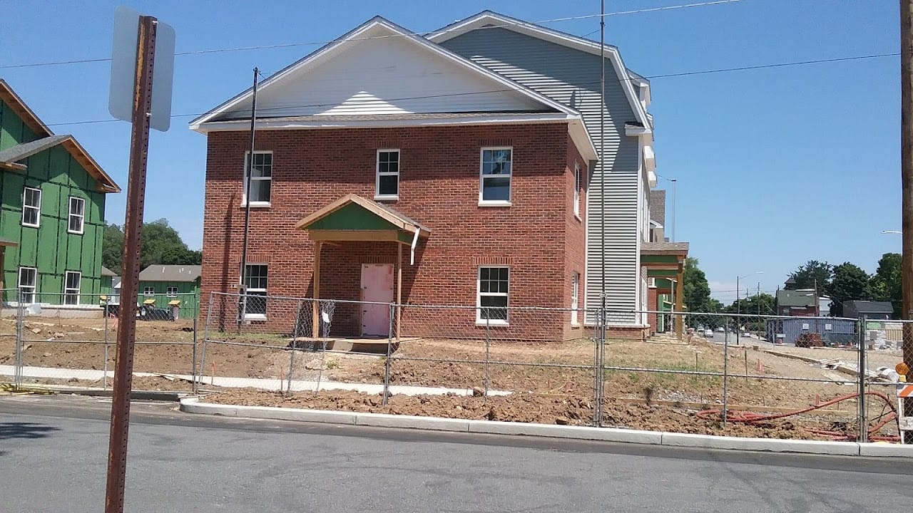 Townhomes @ Factory Sq (The)