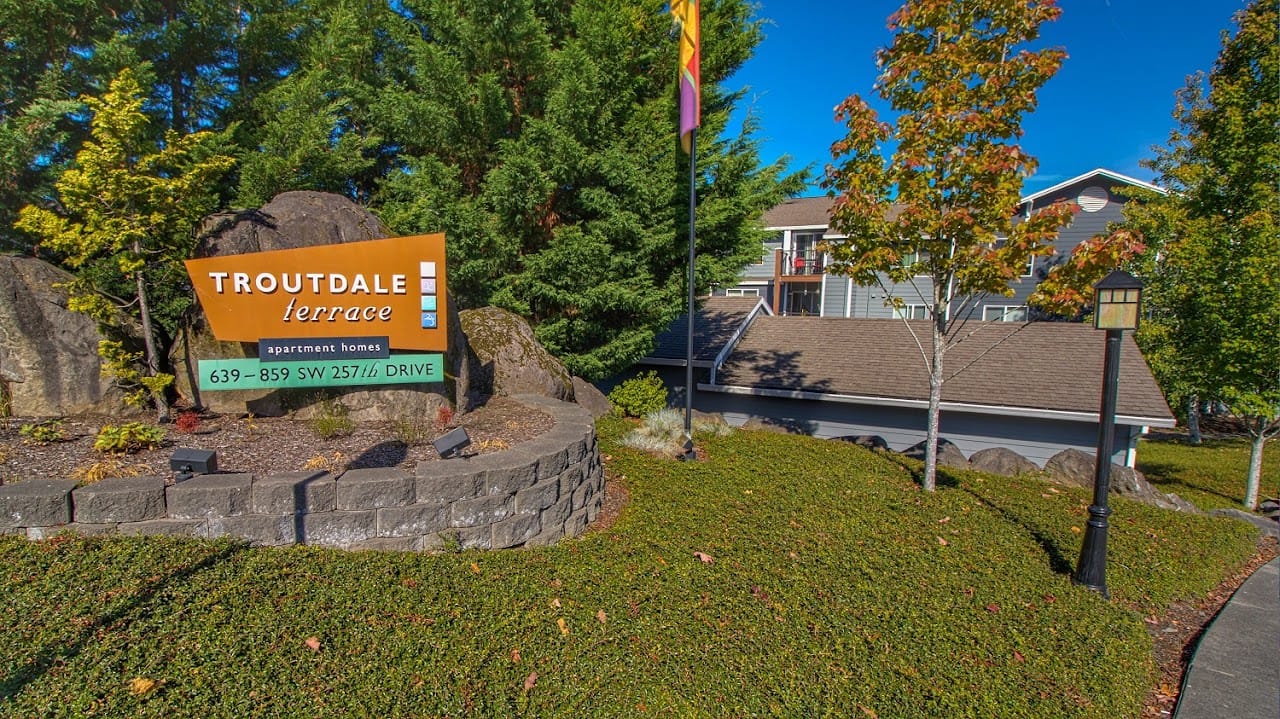 Troutdale Terrace Apts
