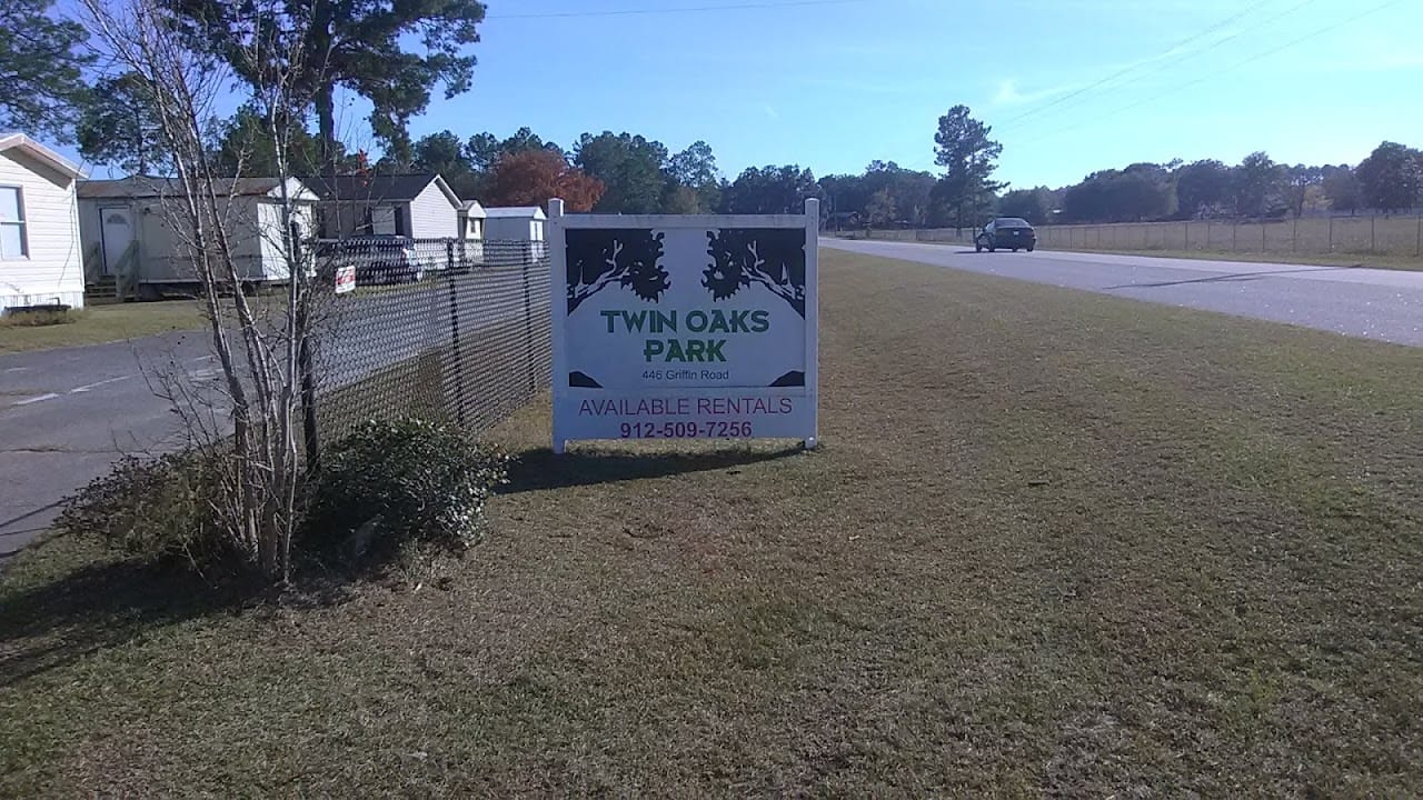 Twin Oaks Commons