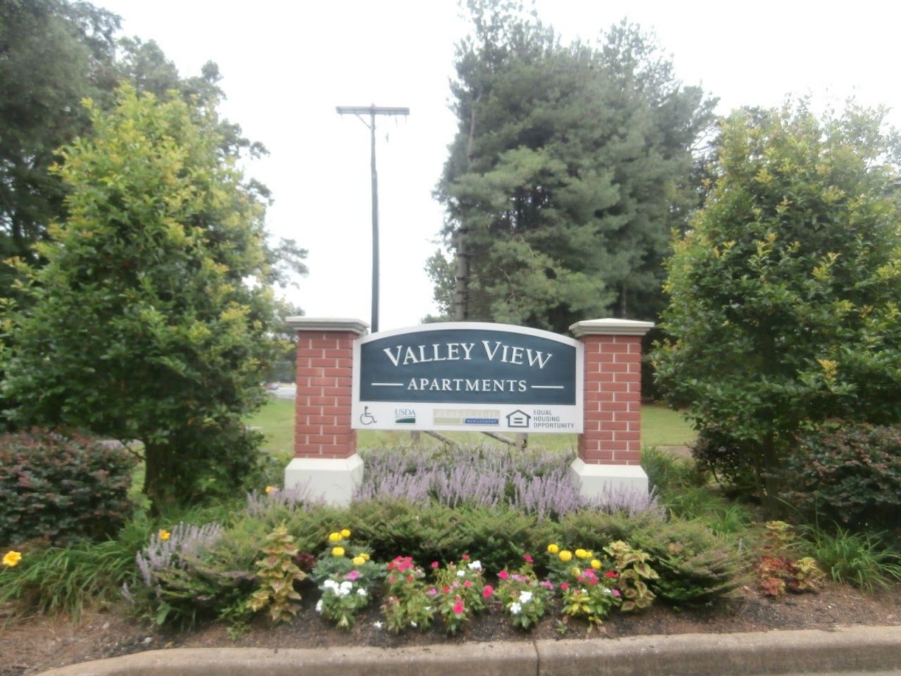 Valley View Apts