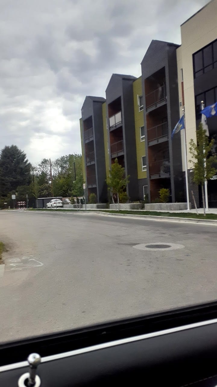 Valor Pointe