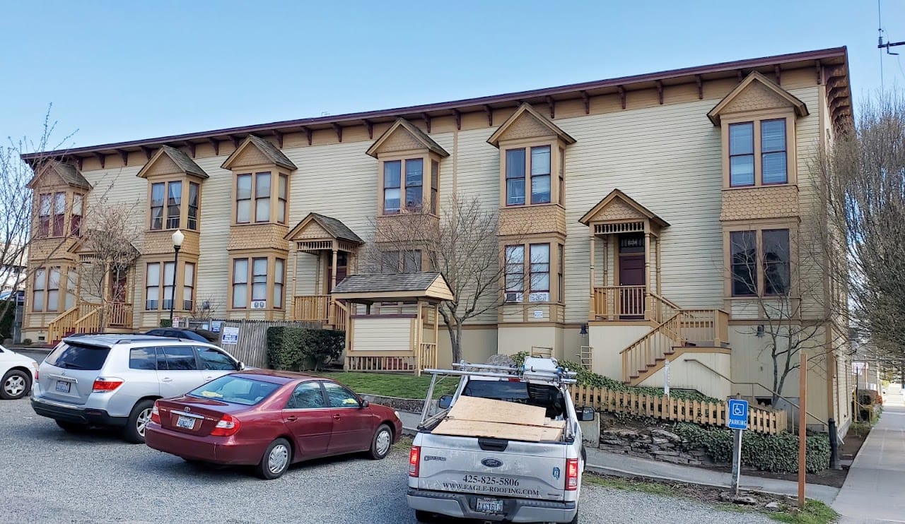 Victorian Row Apartments