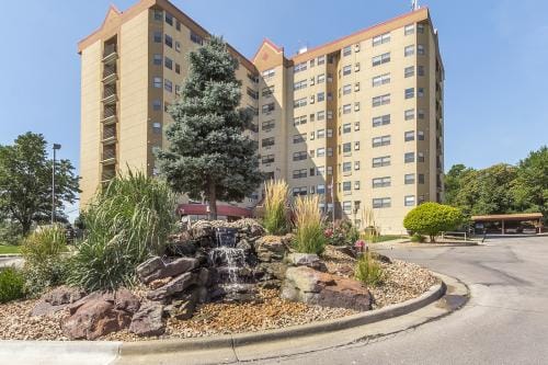 Victory Hills Apts