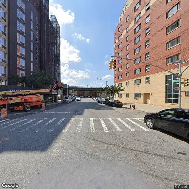 Villa Avenue Apts