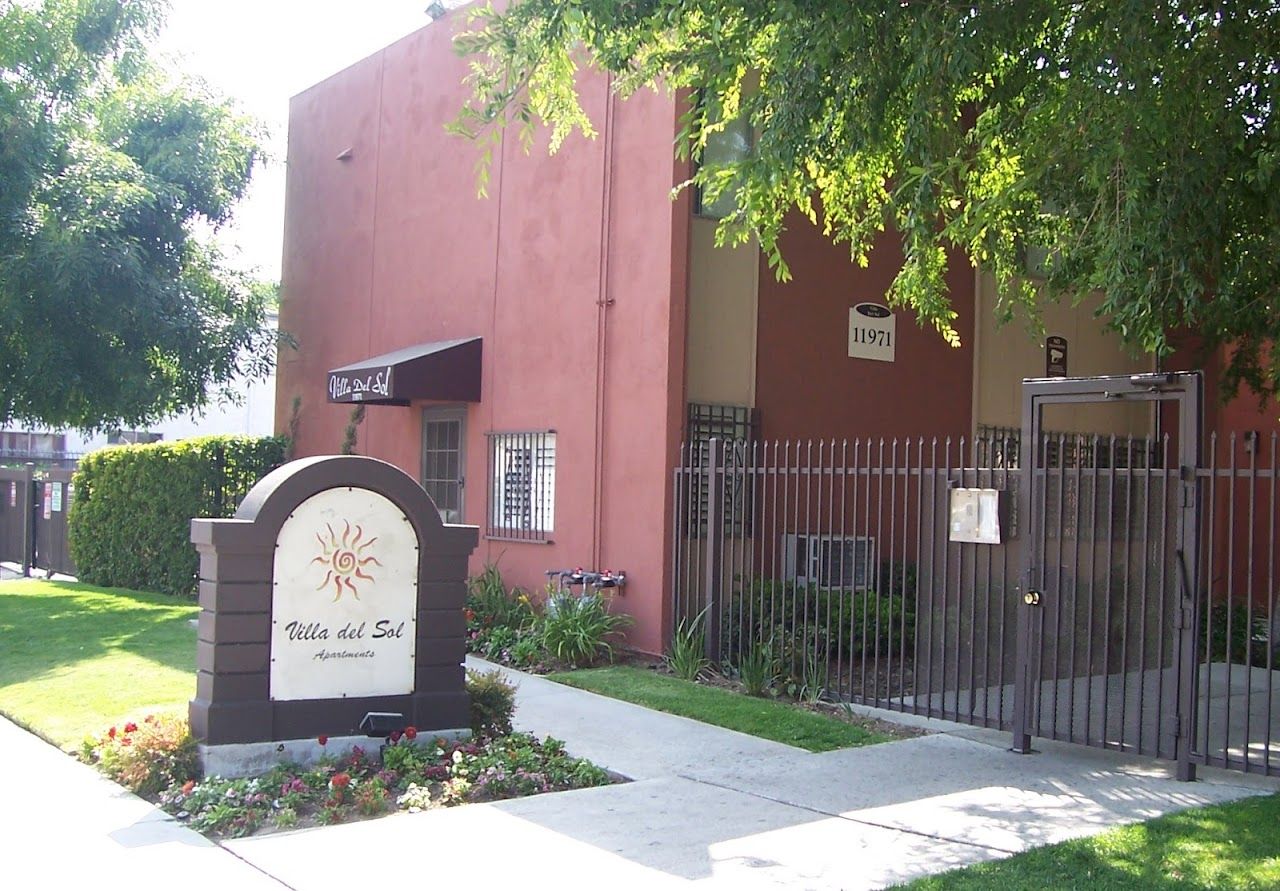 Villa Del Sol Apts