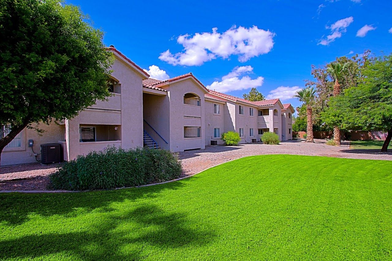 Villa Nueva Apts
