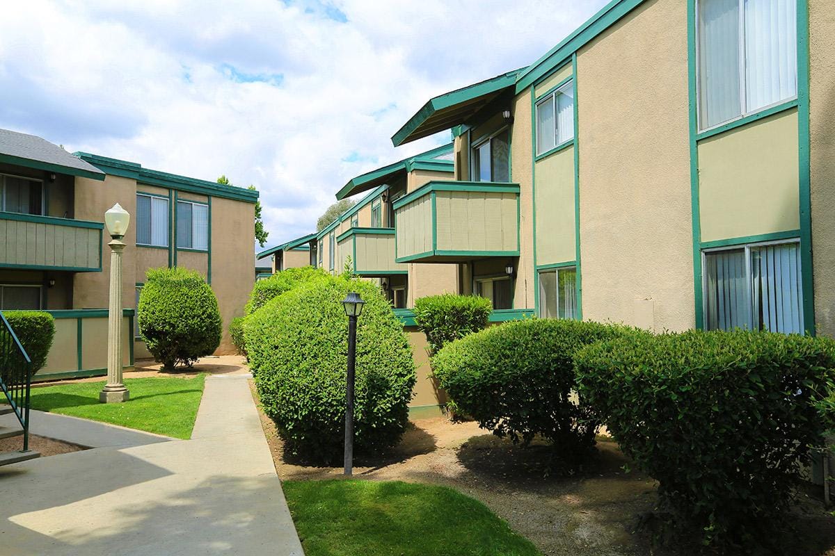Village At 9th Apts