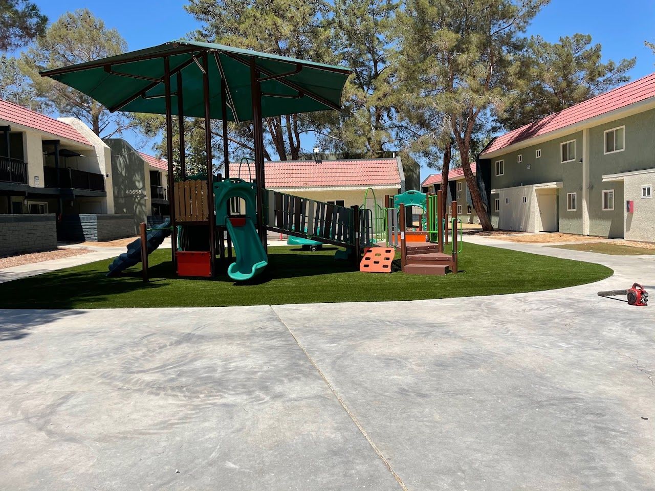 Village Pointe Apts