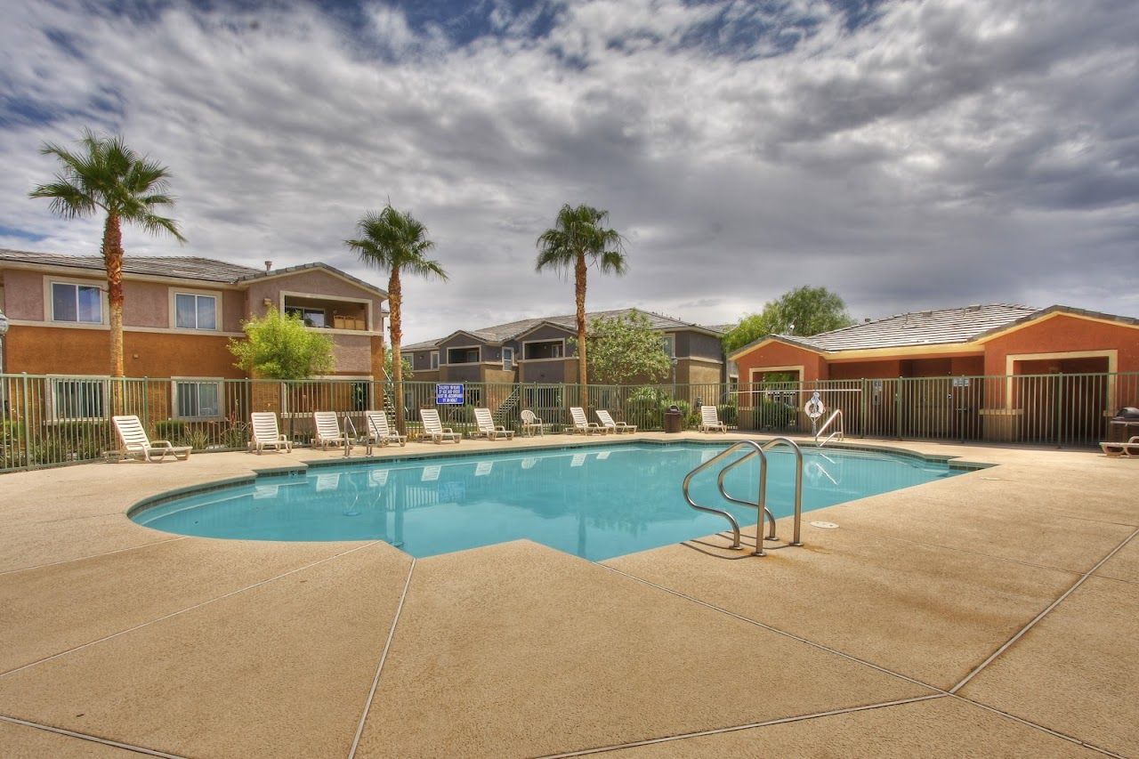 Villanova Apartments