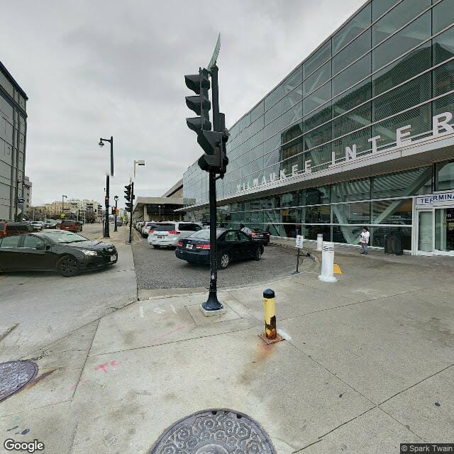 Villard Square Grandfamily Milwaukee