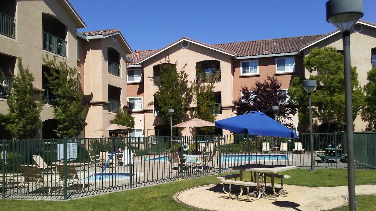 Vintage Zinfandel Senior Apts