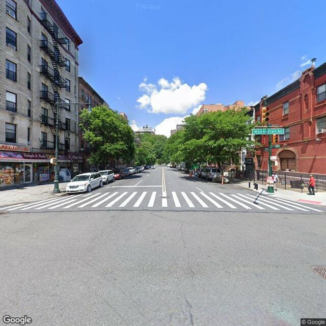 W 116th St
