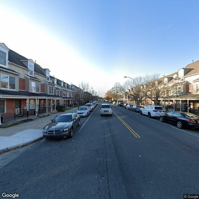 W Diamond Street