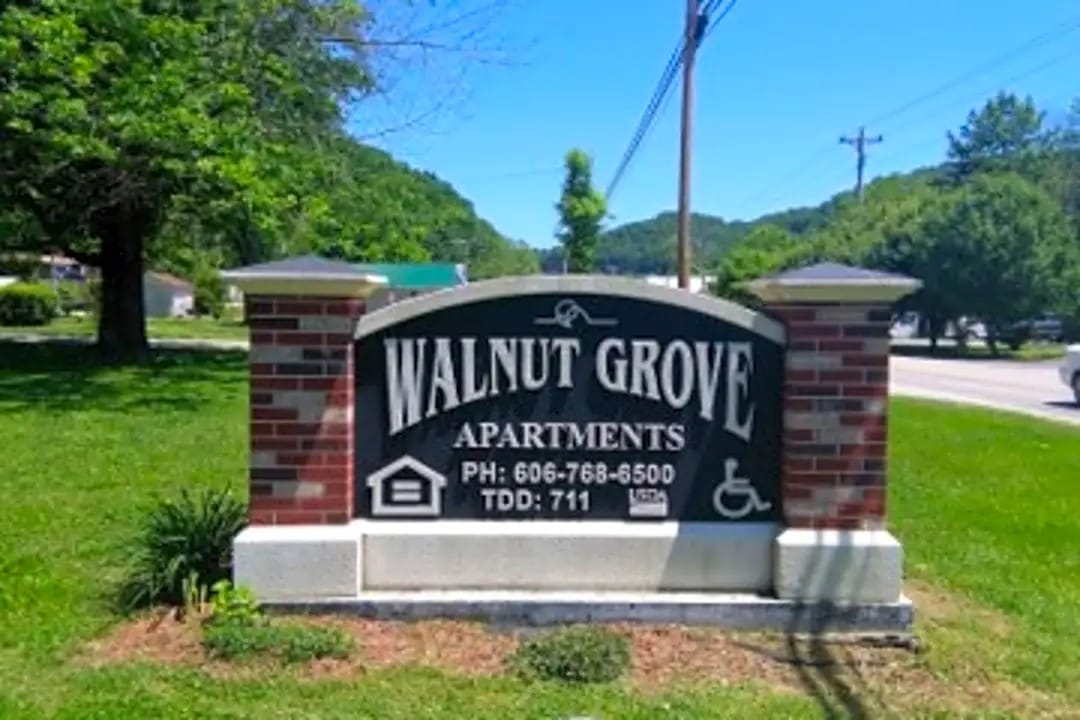 Walnut Grove Apartments