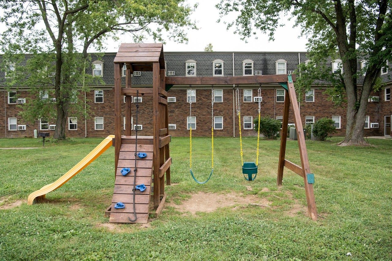 Walnut Grove Apts