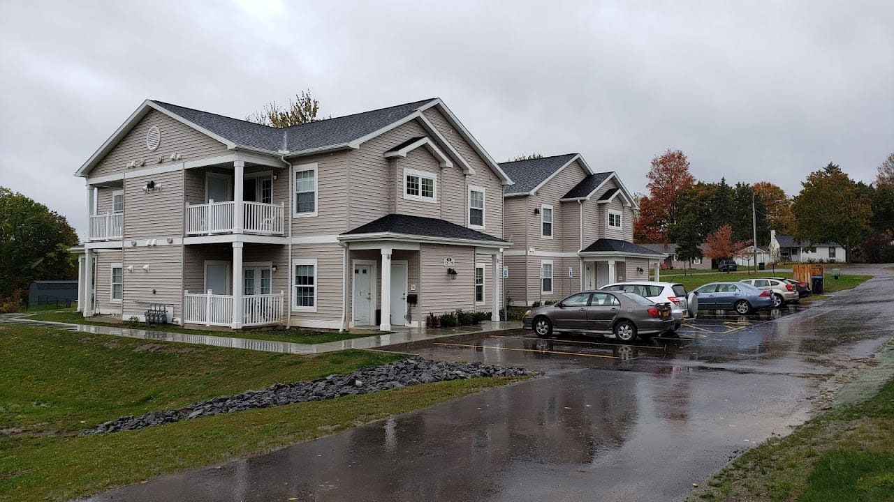 Walnut Hill Apts