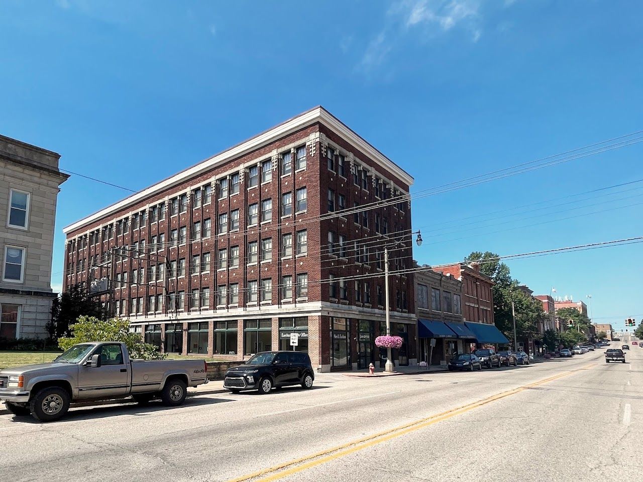 Wells Building Apts