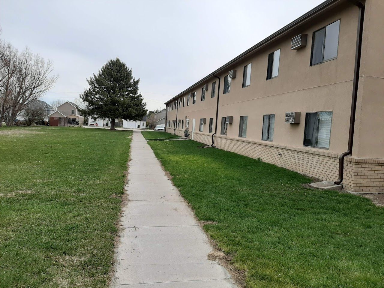 West Wing Apts