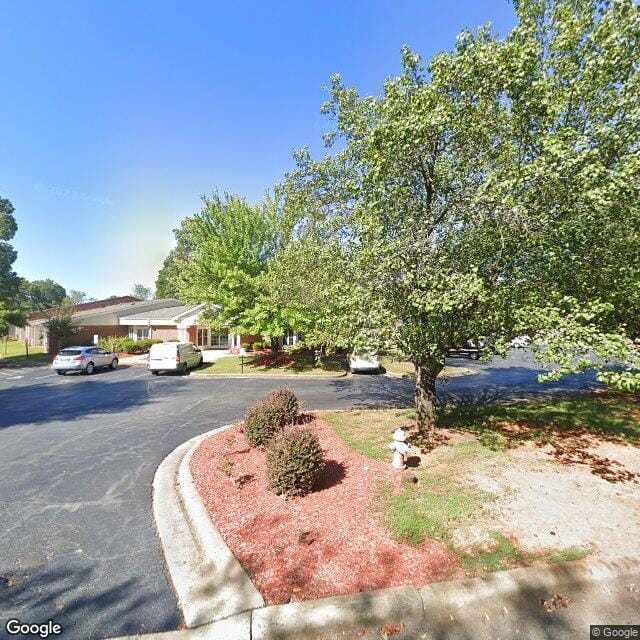 Westhampton Apts