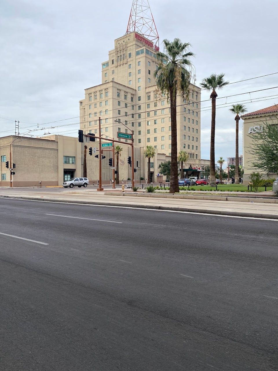 Westward Ho Apartments