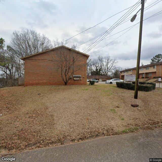 Whispering Pines Apts