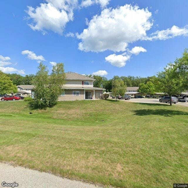 White Pines Apts