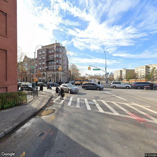 Willamsburg Court