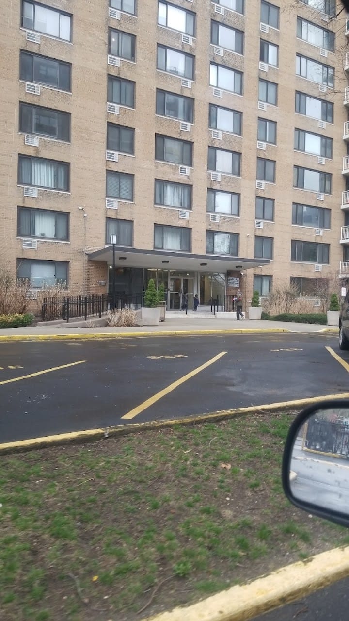 Willoughby Court Apartments