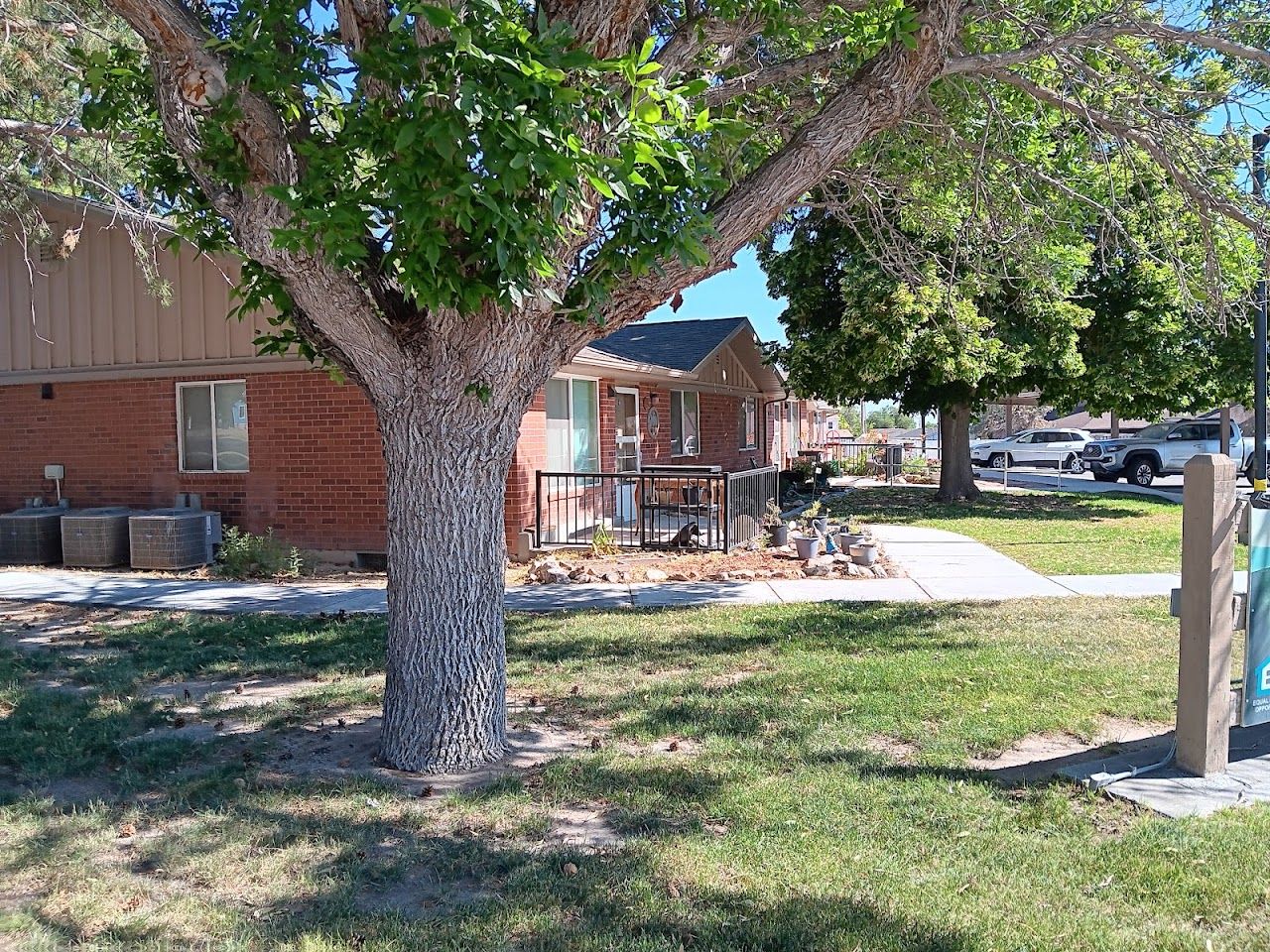 Willow Creek Apartments Iv V