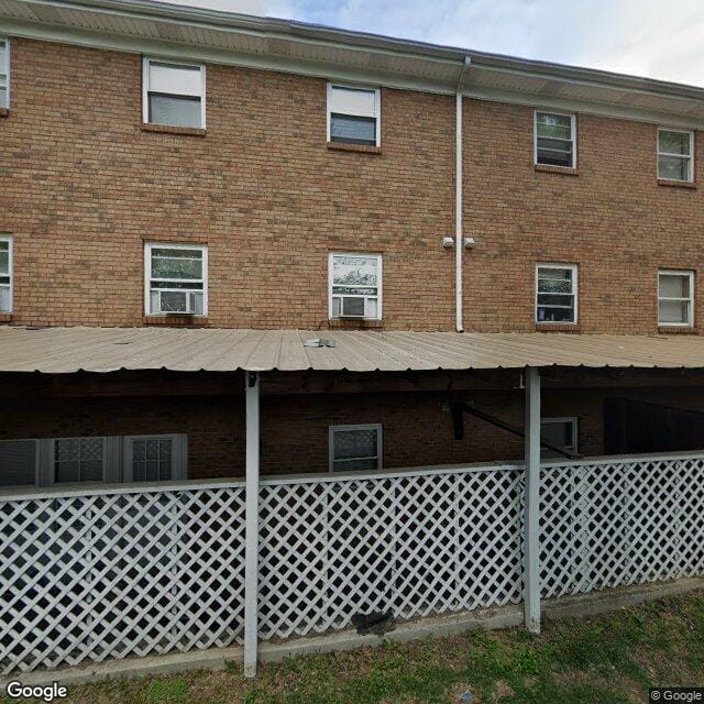 Willow Creek Manor Apartments