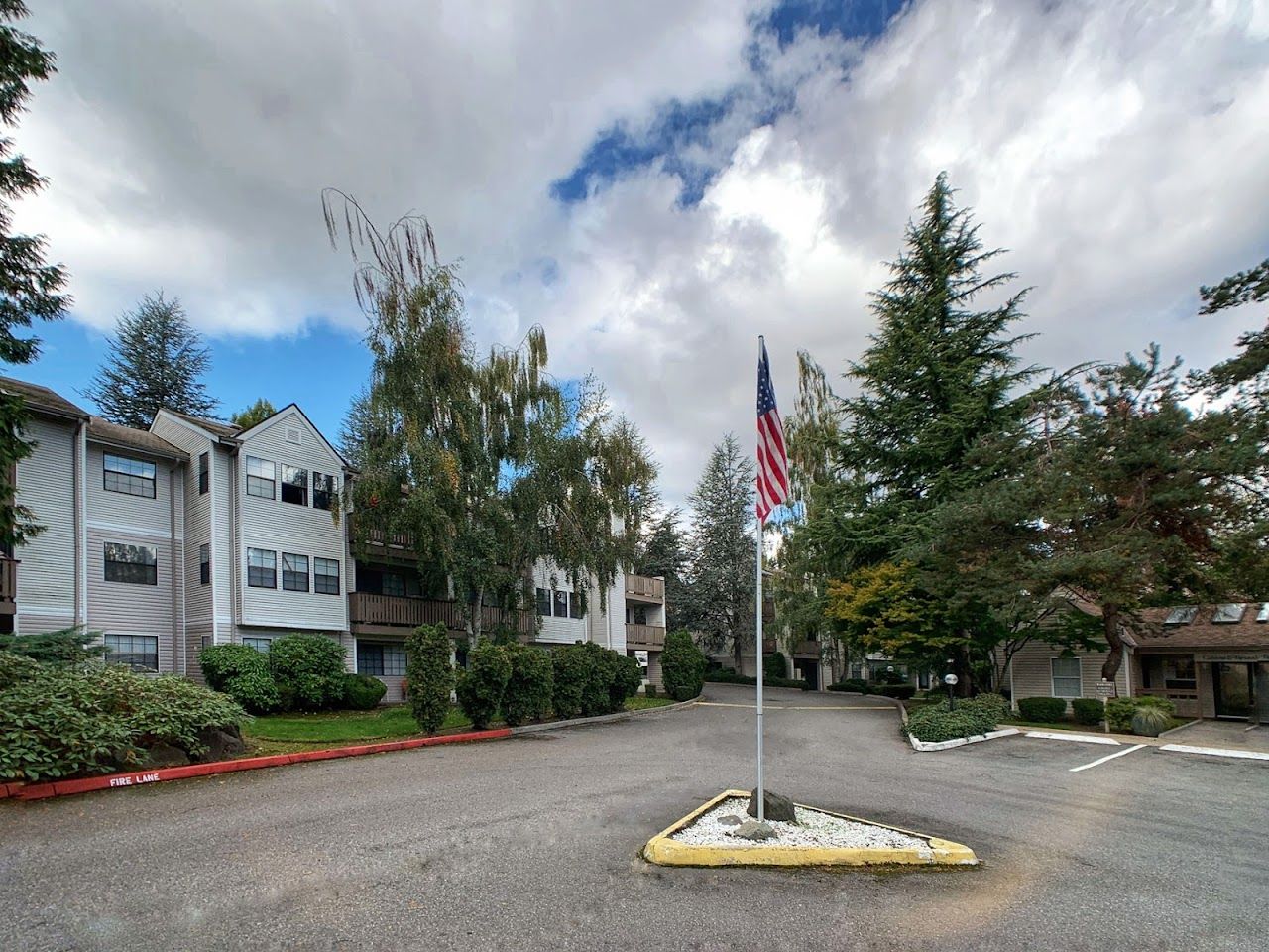 Windstone Apartments