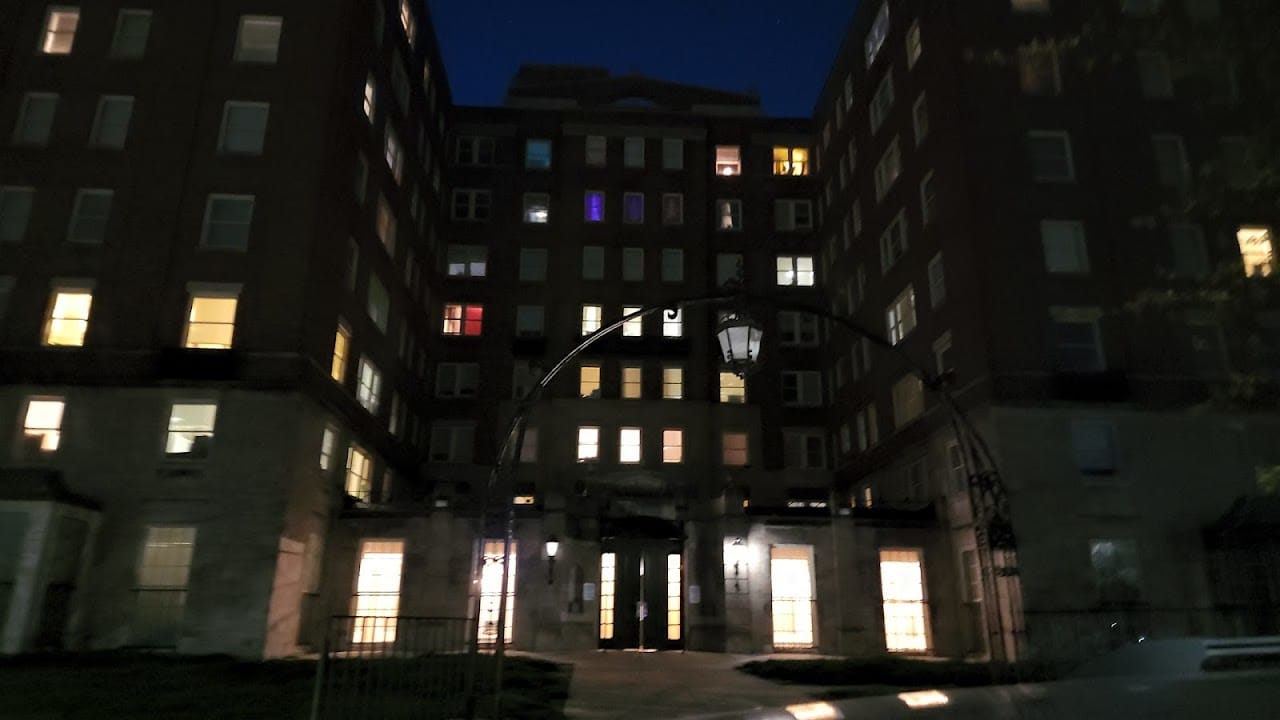 Winston Churchill Apts
