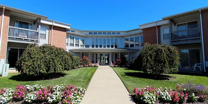Woodbury Corners Apts