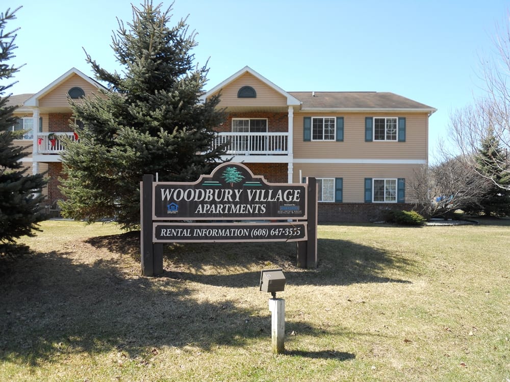 Woodbury Village Apts
