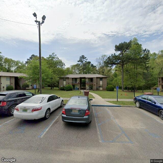 Woodcroft Apts