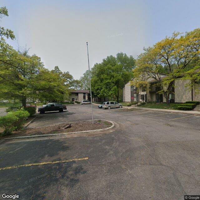 Wooded View Apts
