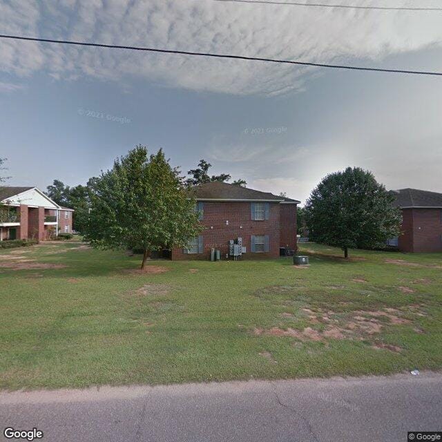 Woodmere Apts