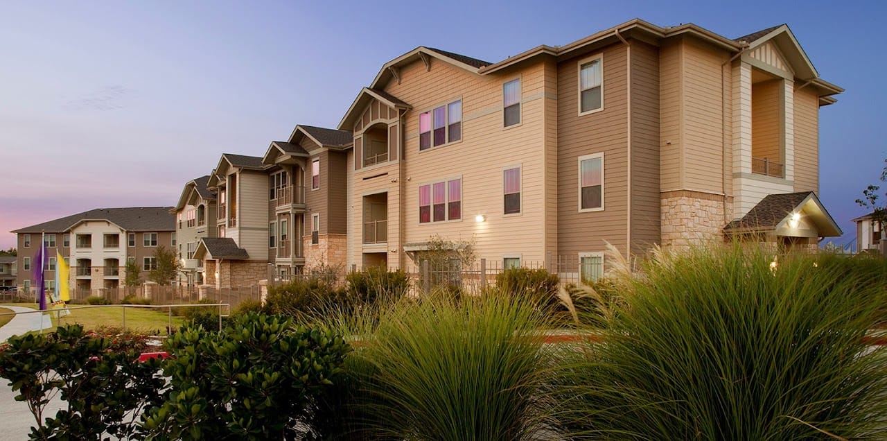 Woodmont Apts