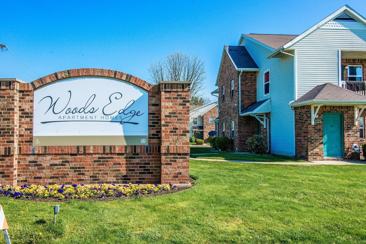 Woods Edge Apts