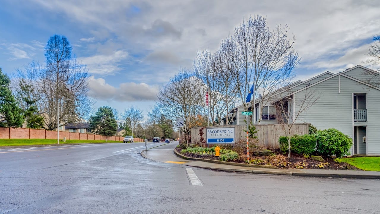 Woodspring Apts