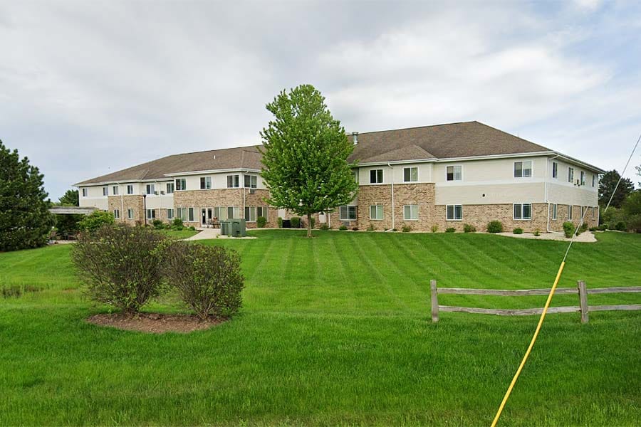 Woodview Senior Apts