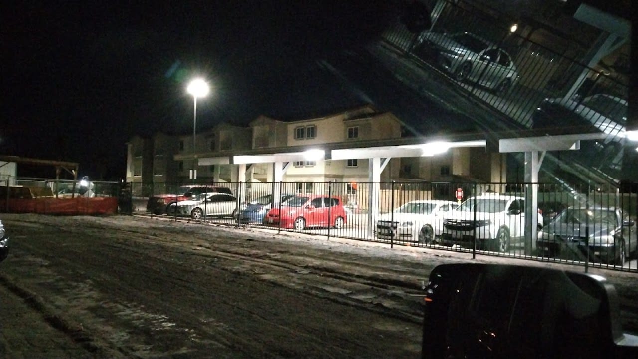 Worthington La Luna Family Apartments