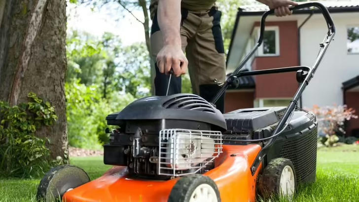 Can you name this gardening tool?
